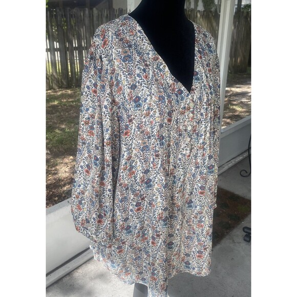 Rose & Olive 2X  Floral Botanical V-Neck Pintuck 3/4 Sleeve Popover Cottage - Picture 6 of 8